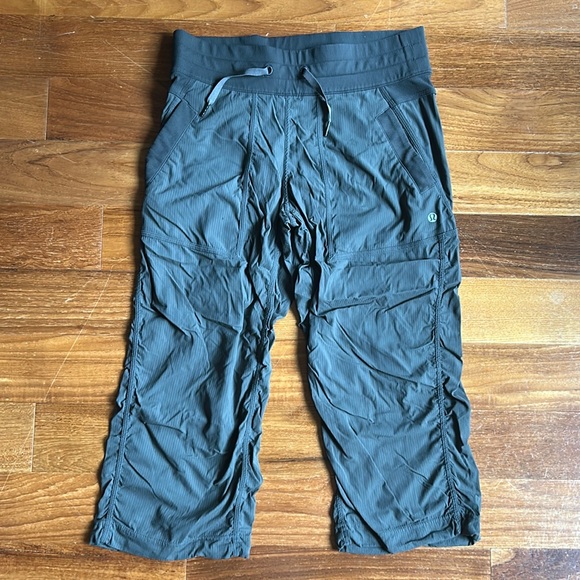 lululemon athletica Pants - 🇨🇦 🍋 Lululemon, Dance Studio Crops 🍋